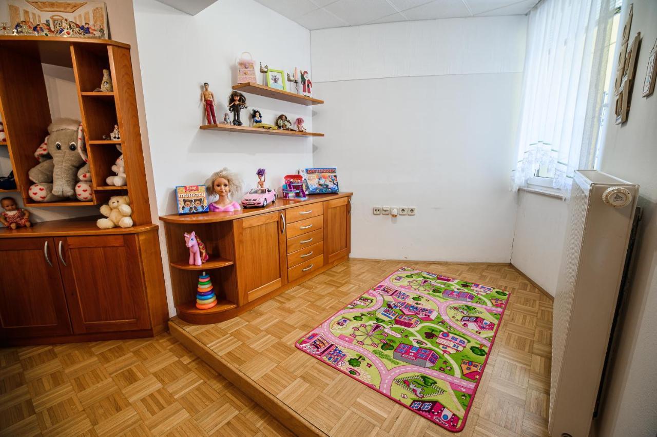 Apartments Vila Lena At Aqualuna Podcetrtek Bagian luar foto
