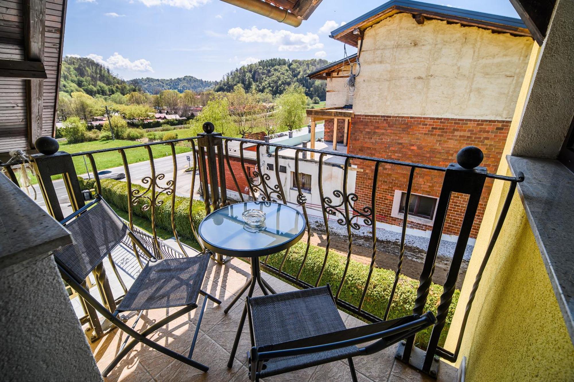 Apartments Vila Lena At Aqualuna Podcetrtek Ruang foto